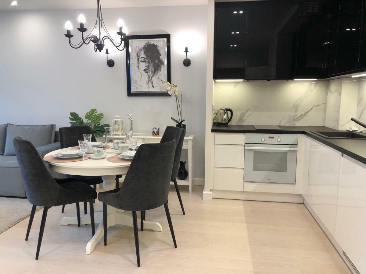 Apartament Blizej Morza Sorrento Z Garazem Kołobrzeg Exteriör bild